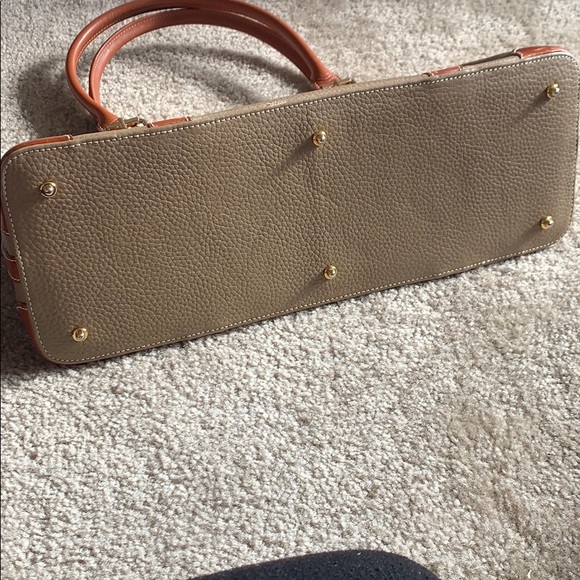 Dooney & Bourke - Picture 3 of 5